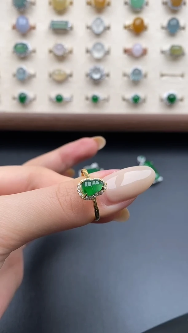 银S925镶嵌戒指翡翠一物一证一礼盒