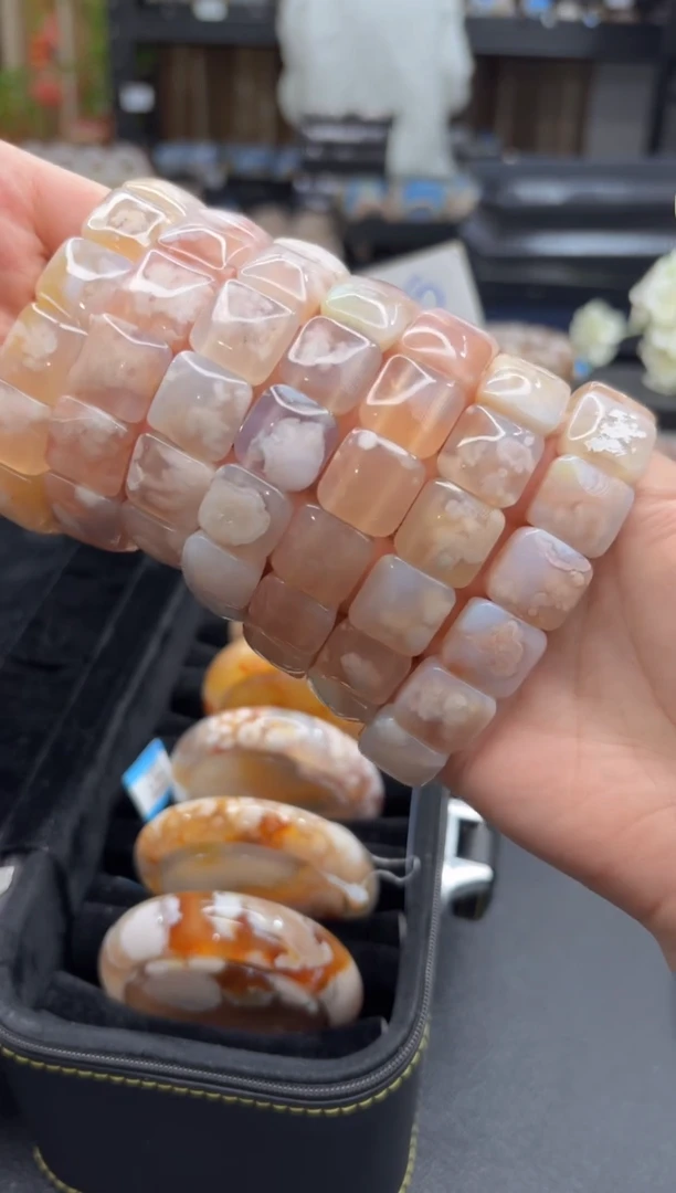 未镶嵌手串石英质玉A26(多样性发其一)默认微瑕