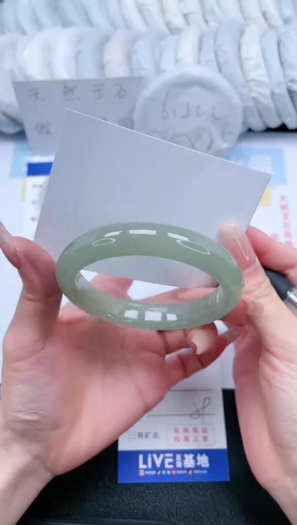 【闪购商品】石英质玉手镯未镶嵌T90-59