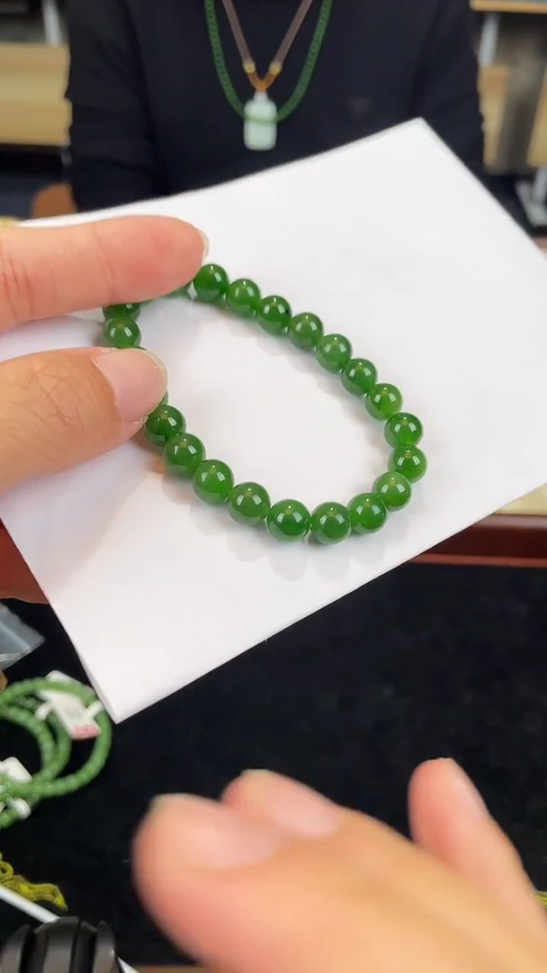 未镶嵌手串和田玉卡8碧玉