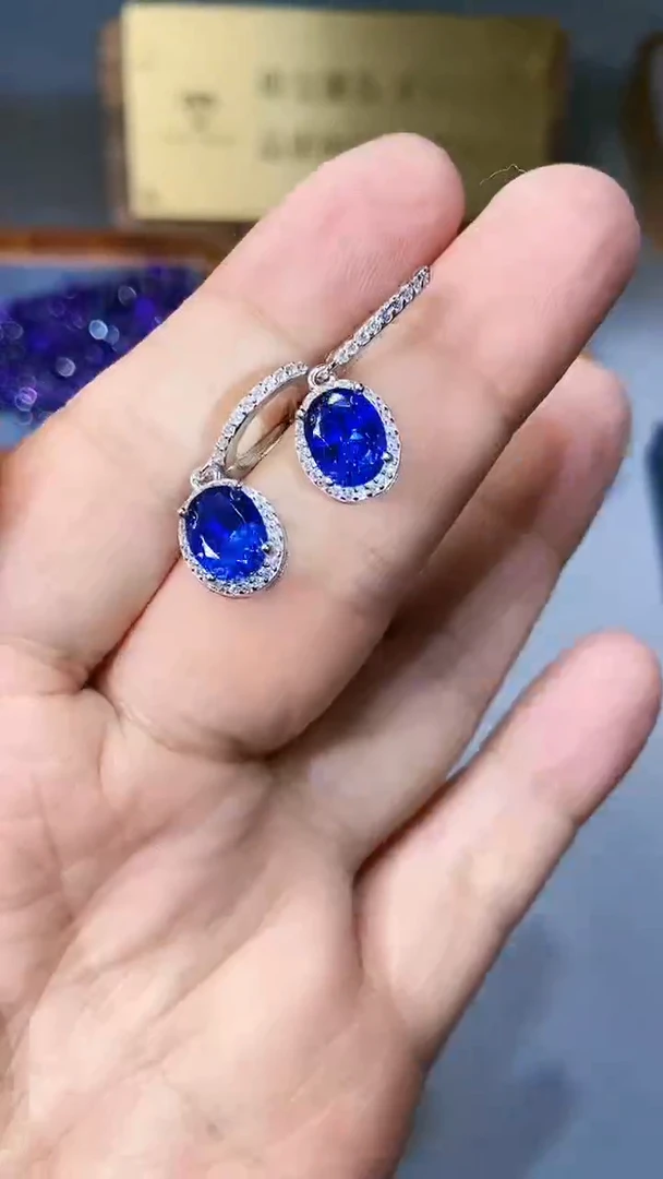 【闪购商品】蓝宝石耳饰银S925镶嵌156