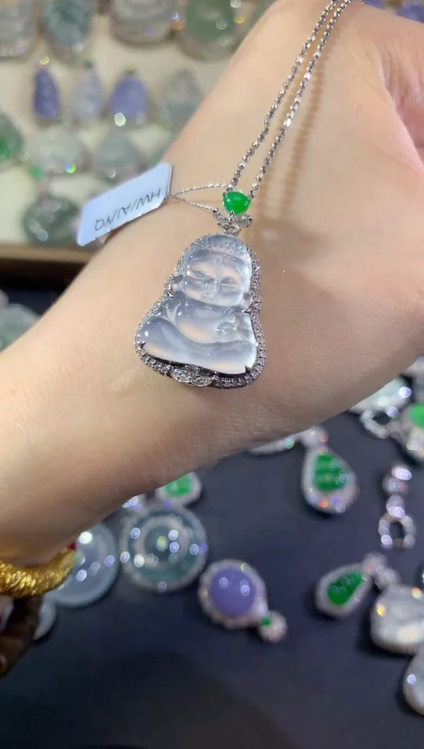 吊坠(不含链)18K金镶嵌翡翠138-宝宝佛（不含链扣