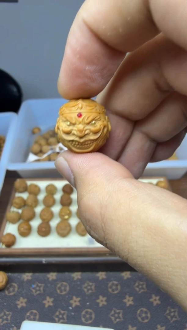 猴头核桃吊坠皇冠恶僧 2.0