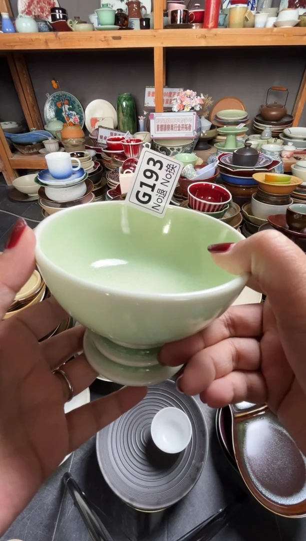 瓷片乔**喽g193微瑕春草绿高脚甜品碗