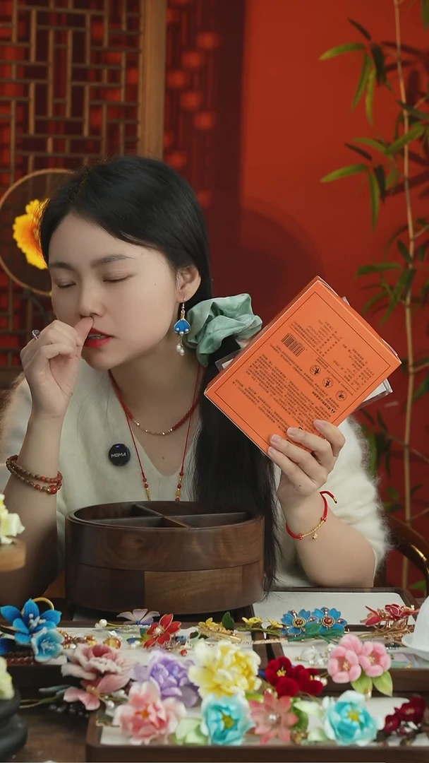 刺绣五盒装暖宝宝