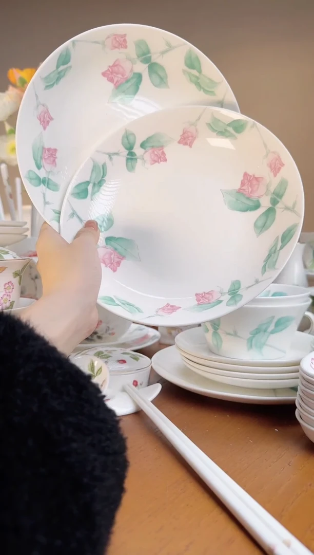 【闪购商品】玫瑰高骨瓷8寸深盘2个