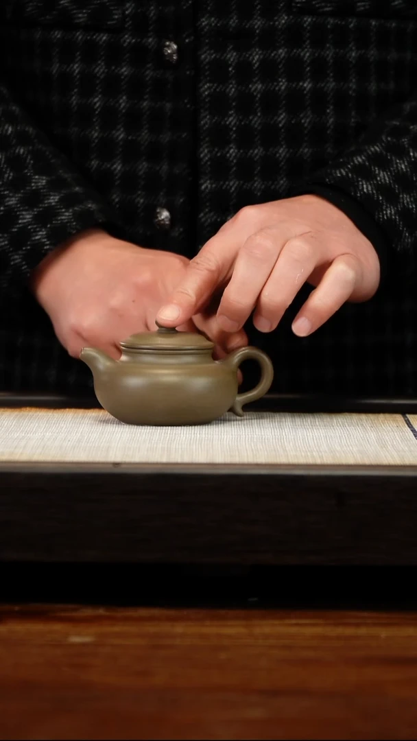 茶壶紫砂蟹壳青仿古