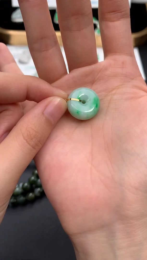 未镶嵌挂件翡翠48小时鉴赏期