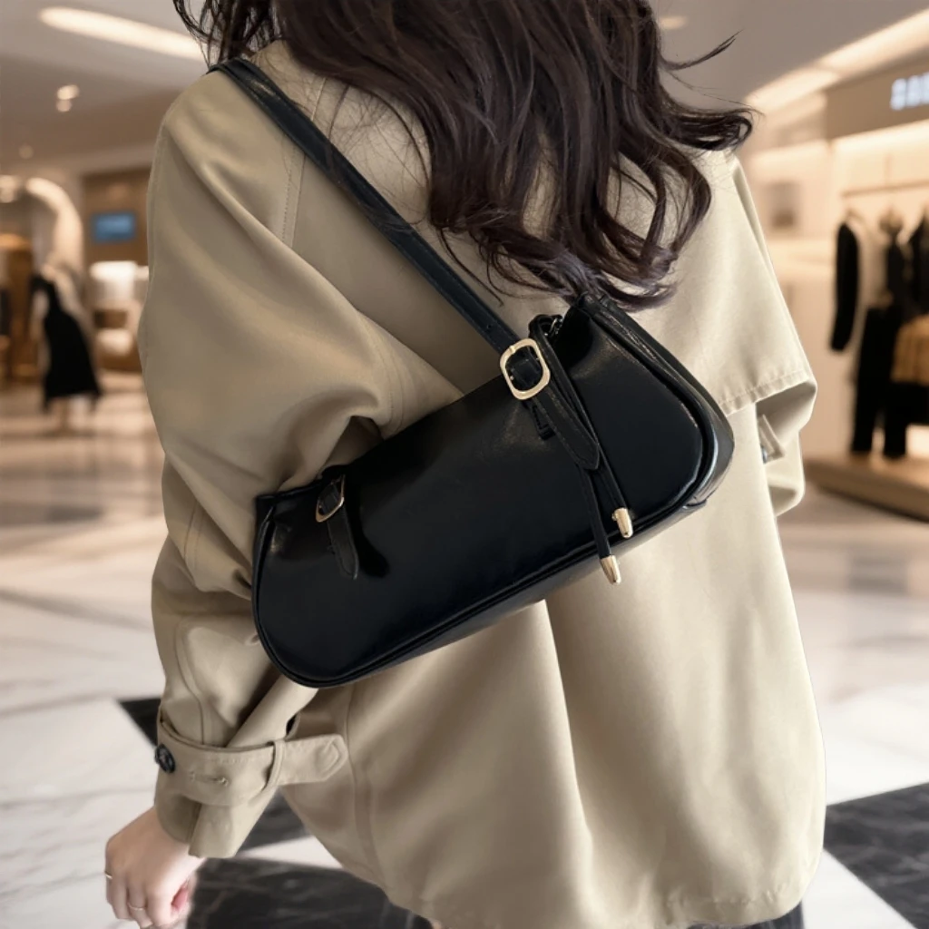 百搭女士单肩包轻奢小众质感法棍包2025秋冬新款潮时尚通勤腋下包