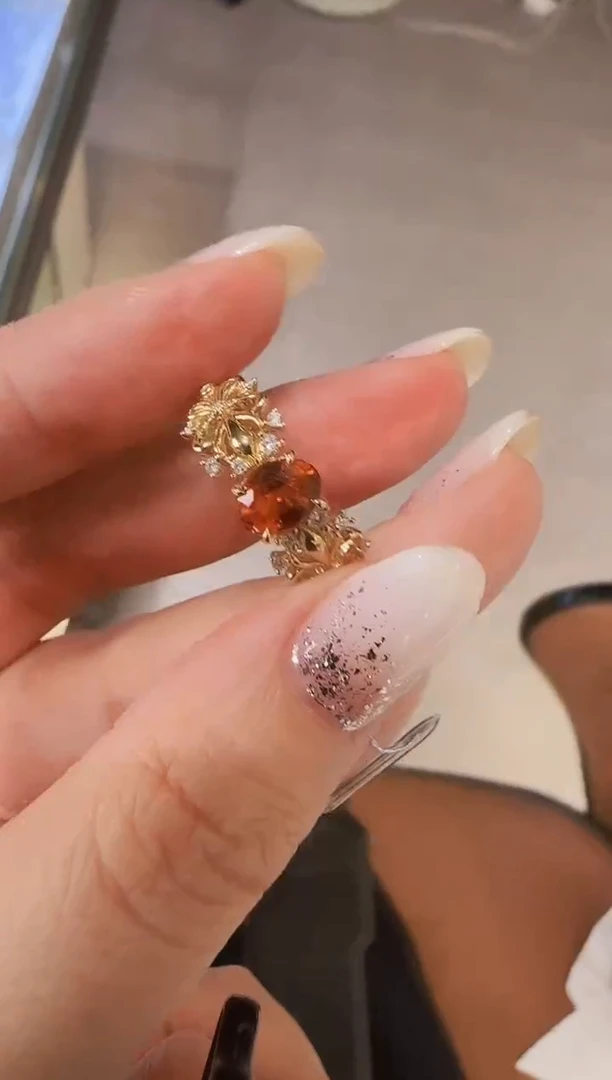 18K金镶嵌戒指石榴石（芬达石）精选H-芬达戒指