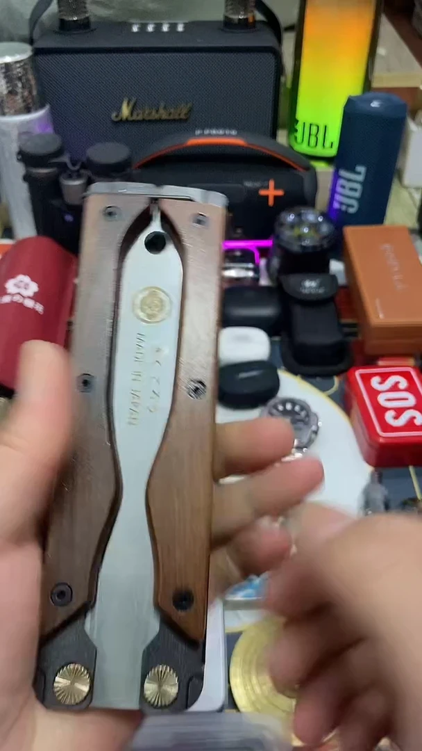 瓷片闪购商品 如图所示