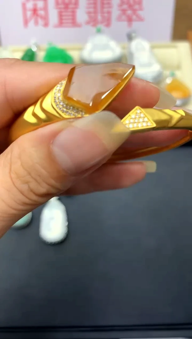18K金镶嵌手镯翡翠425 -中国好珍宝