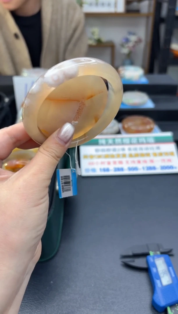 【闪购商品】石英质玉手镯未镶嵌C172(61圈赠送镯心)