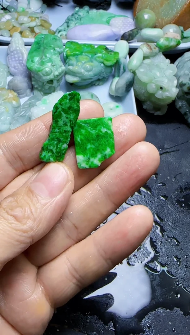 未镶嵌挂件翡翠兜**?04