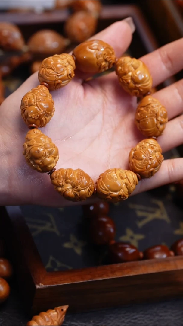 【闪购商品】橄榄核吊坠苏工橄榄核