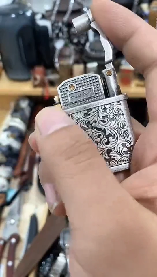 瓷片闪购商品  如图所示