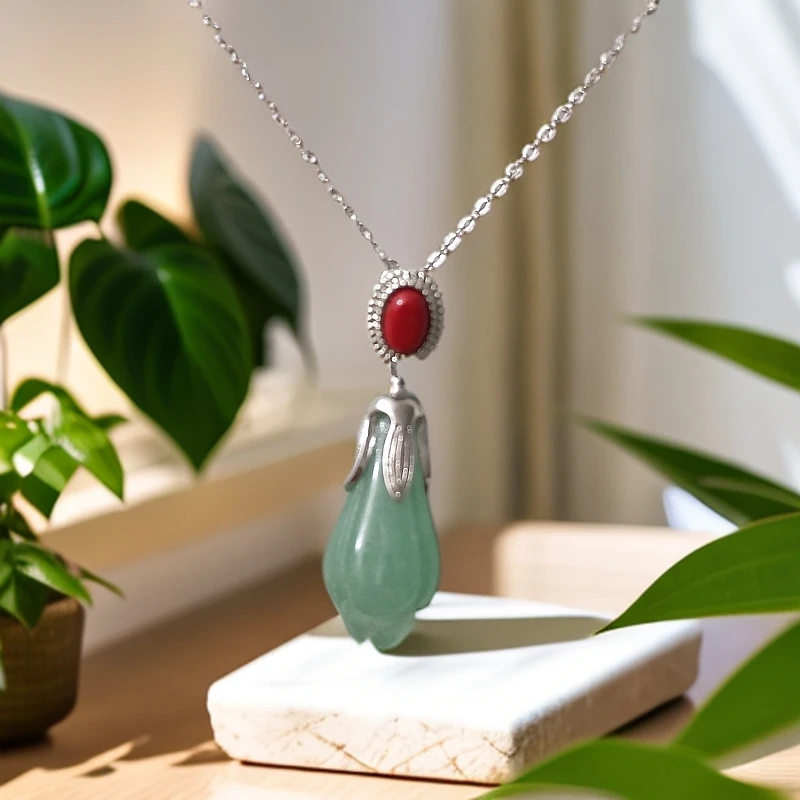 天然东陵玉玉兰花时尚吊坠多样性发货配链子