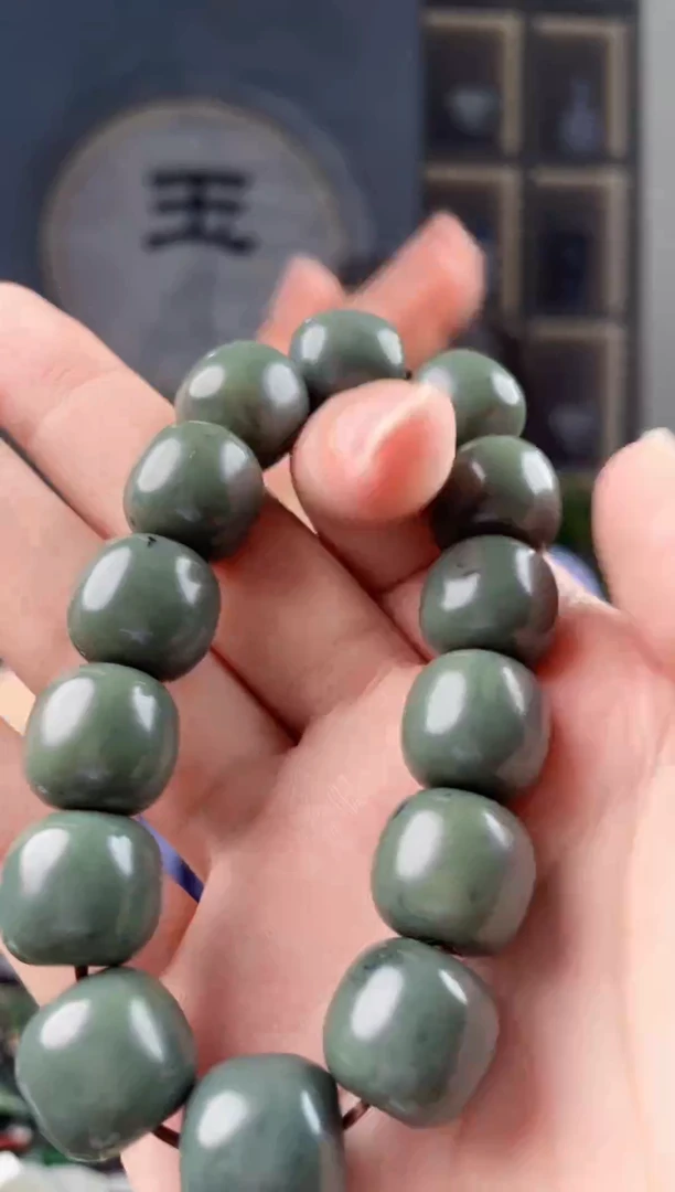 颈饰未镶嵌和田玉拍一发一，多样性发货