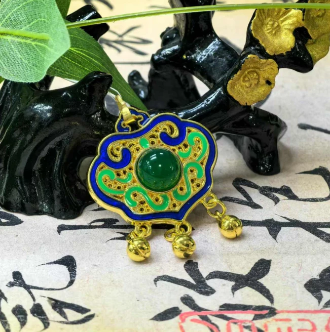 天然玉石保真珠宝DMH157-1爆买时尚满绿平安锁吊坠多样性发其一