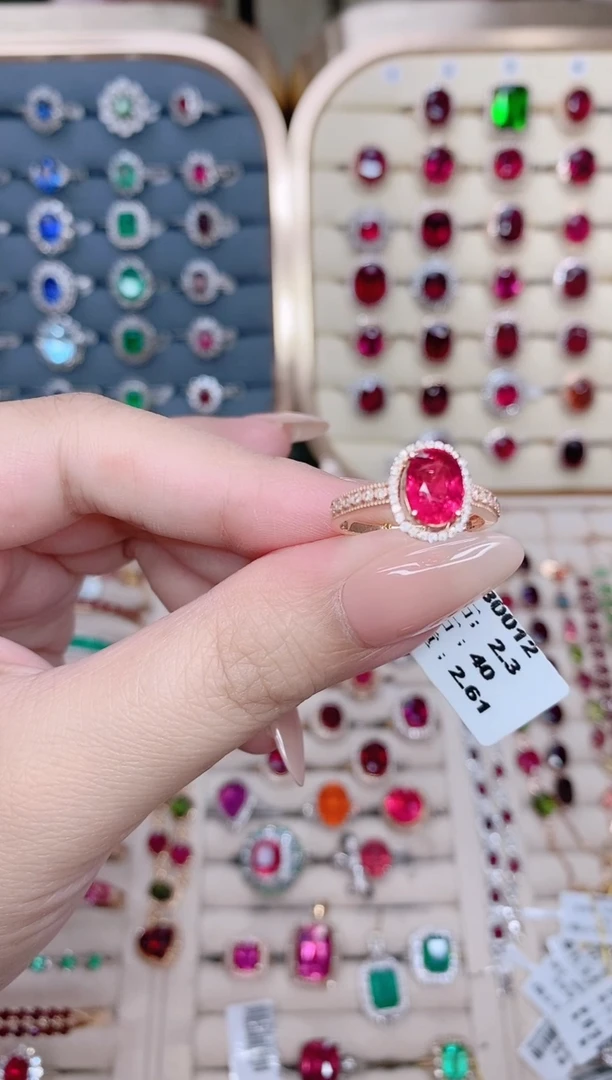 碧玺戒指18K金镶嵌碧玺2.3ct