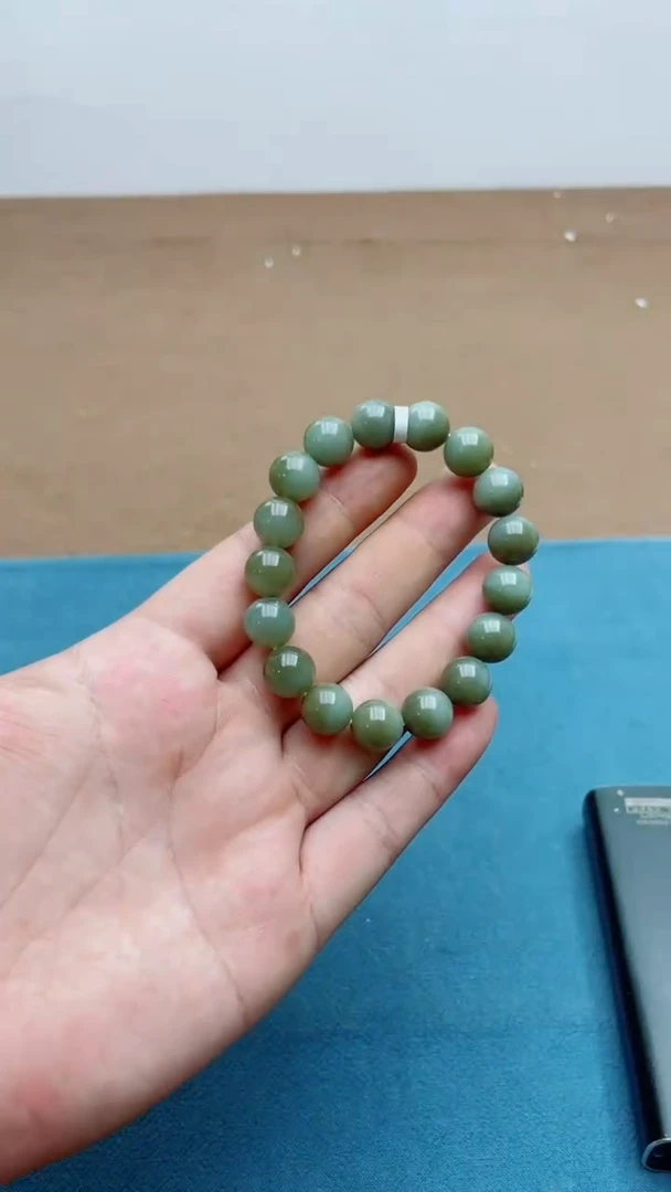 手串未镶嵌和田玉半糖卡12，A122