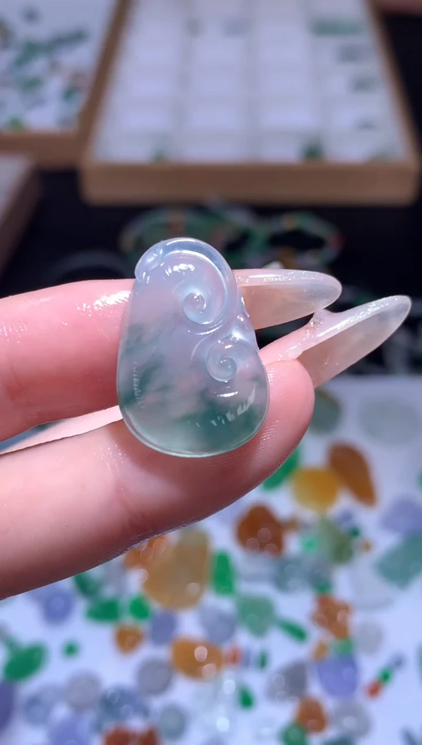 未镶嵌定制翡翠如意