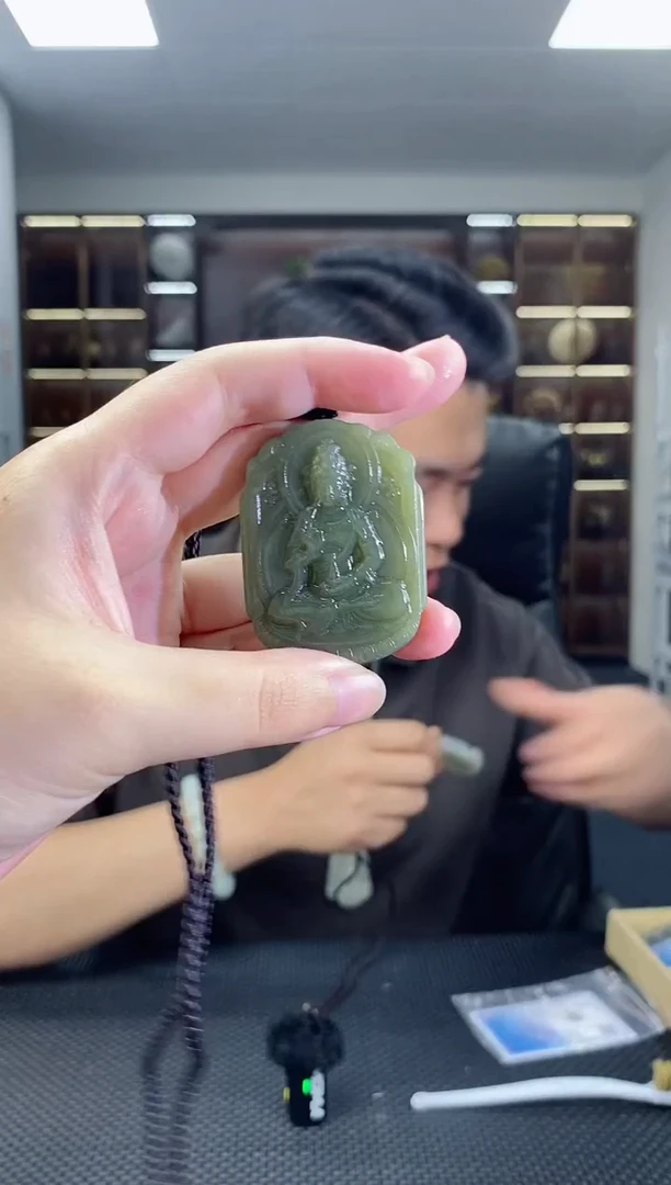 和田玉未镶嵌颈饰观音清货1