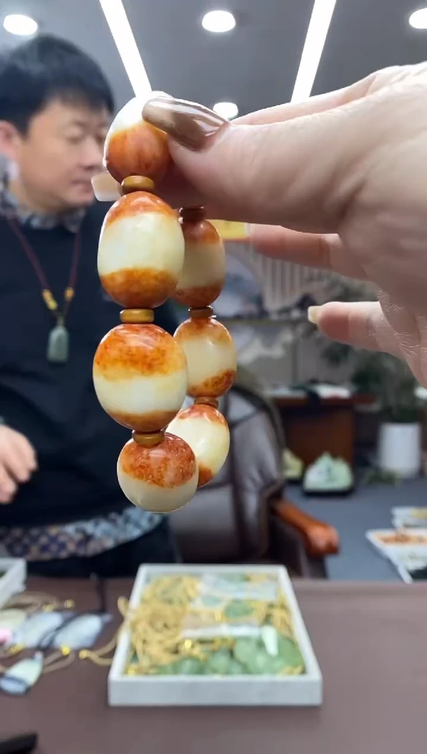 未镶嵌手链透闪石质玉多样式发货随机发一