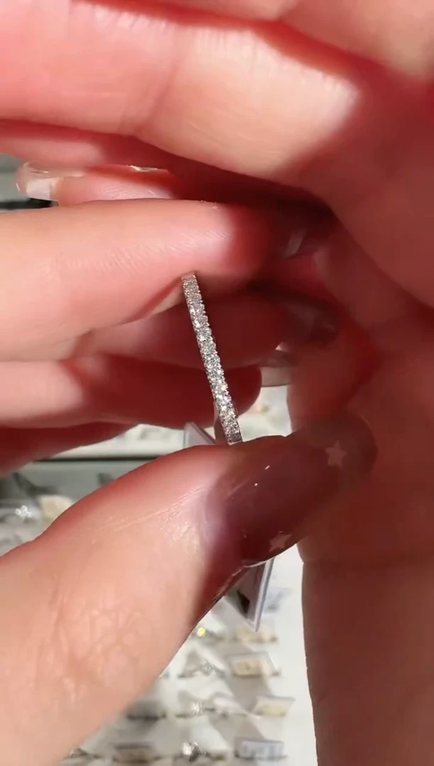 18K金镶嵌戒指/指环钻石1.65g