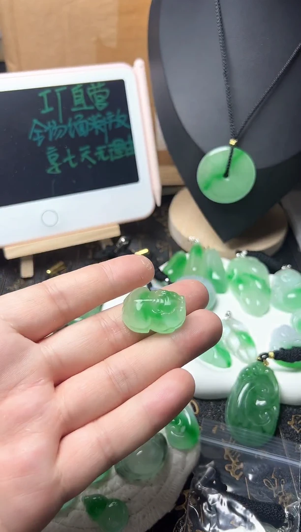颈饰未镶嵌翡翠所见即所得，一图一物