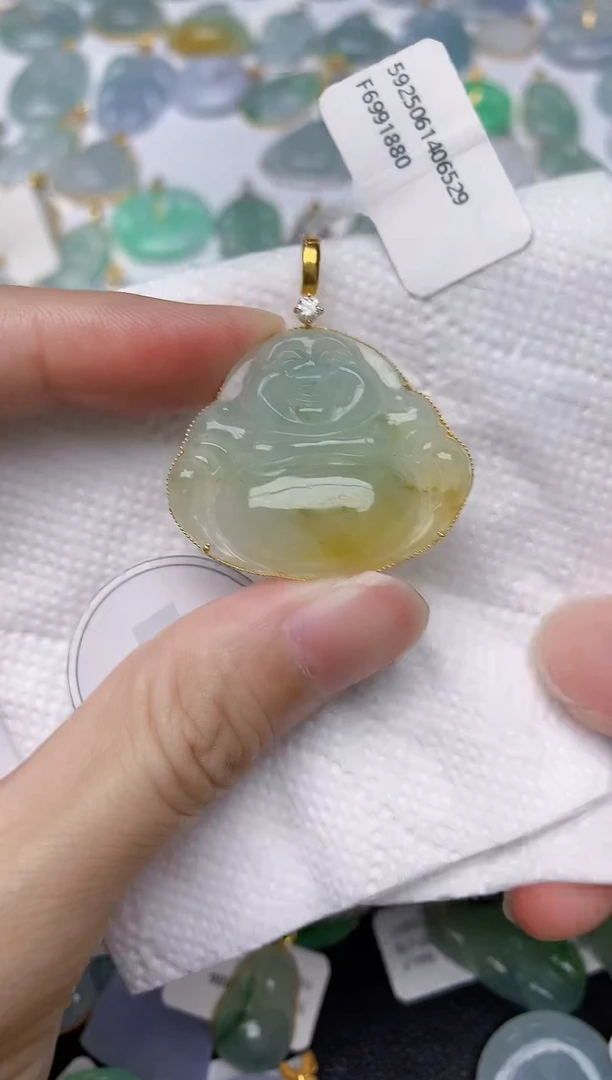 翡翠18K金镶嵌颈饰天然A货翡翠