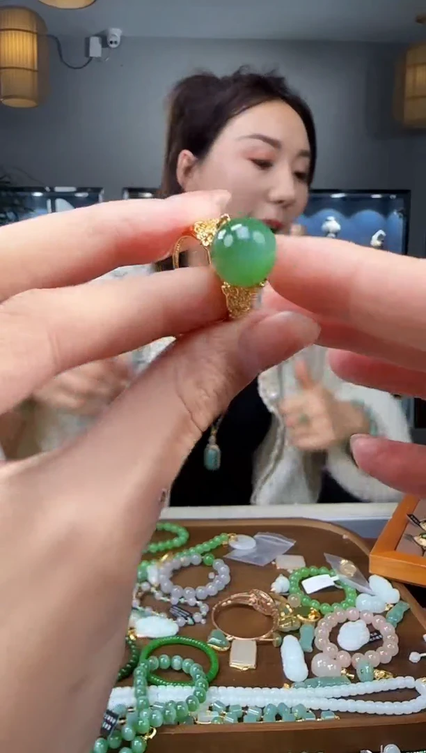 银S925镶嵌戒指和田玉1