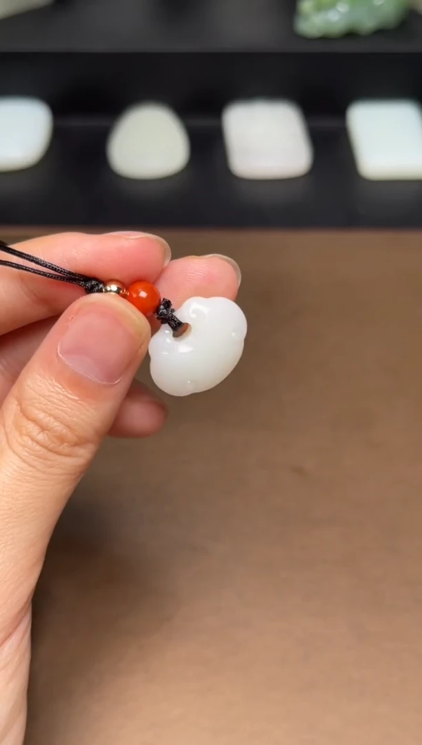 和田玉未镶嵌颈饰5