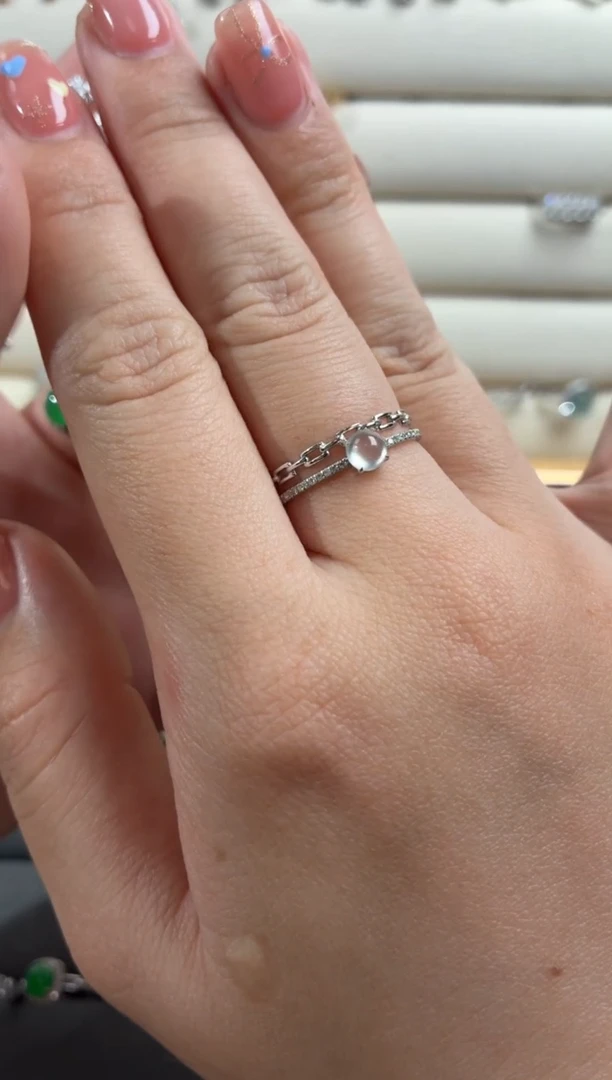 翡翠戒指18K金镶嵌戒指