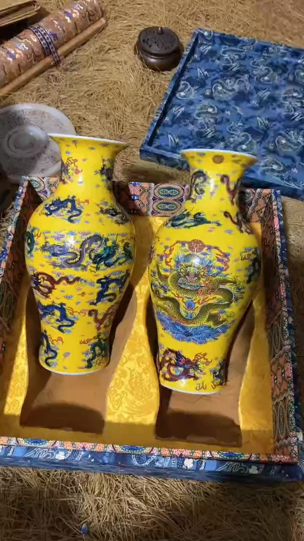 香榧木-----黄色龙纹对瓶