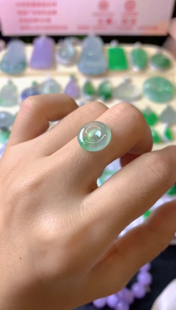 未镶嵌定制翡翠顺*哈裸玉（客户意向镶嵌）