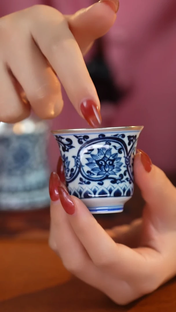 JZ199-缠枝莲·小客杯....