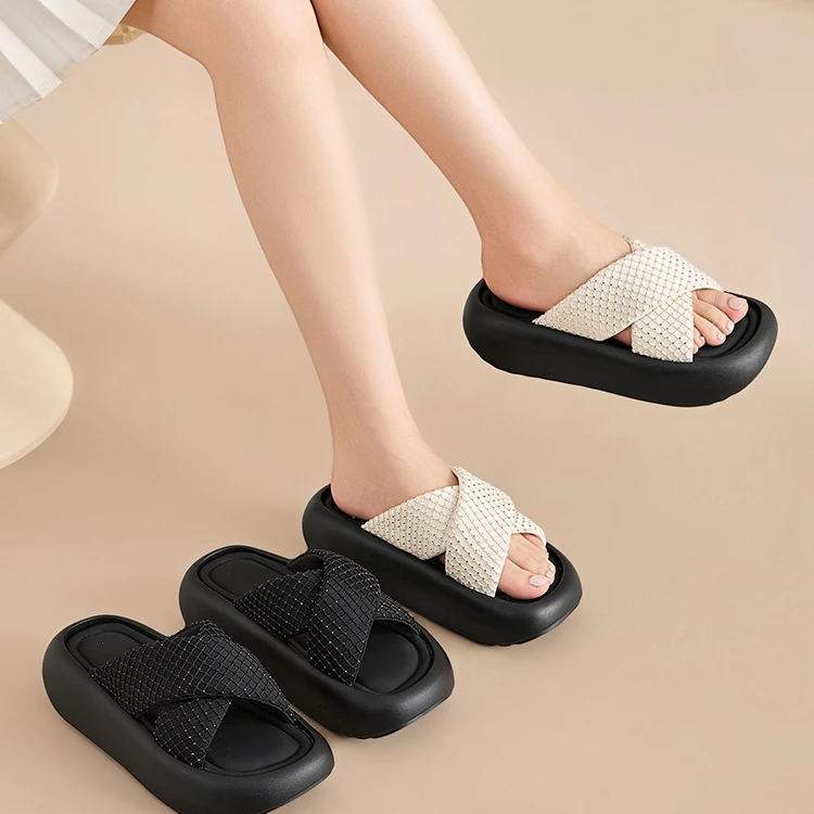 水钻一字拖适合150小个子拖鞋沙滩鞋凉拖鞋凉鞋外穿网红舒适时尚
