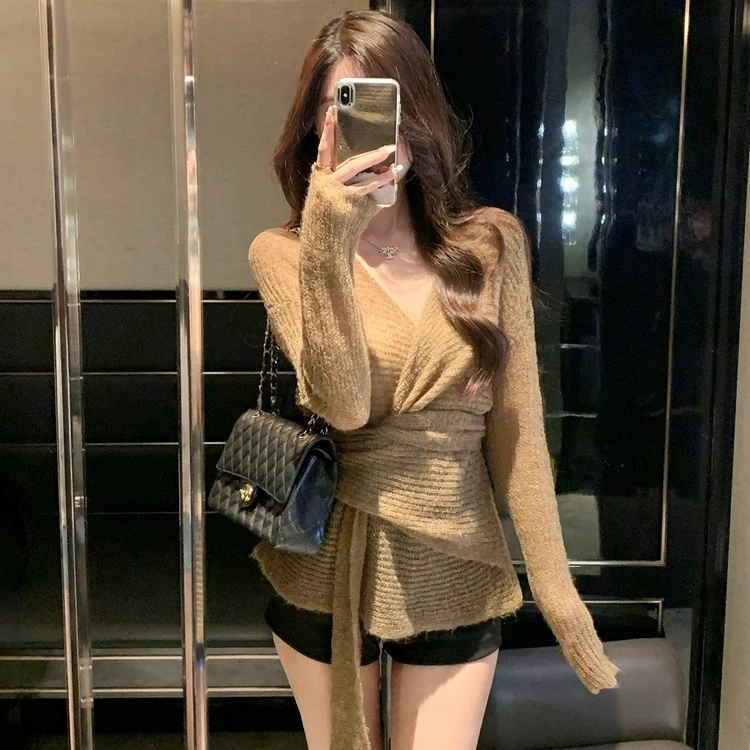 法式复古风V领绑带毛衣外套女设计感小众气质针织衫上衣秋季新款