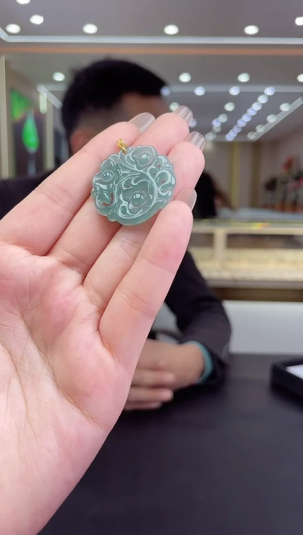 【闪购商品】翡翠挂件18K金镶嵌18K金扣花牌多人@@CMT