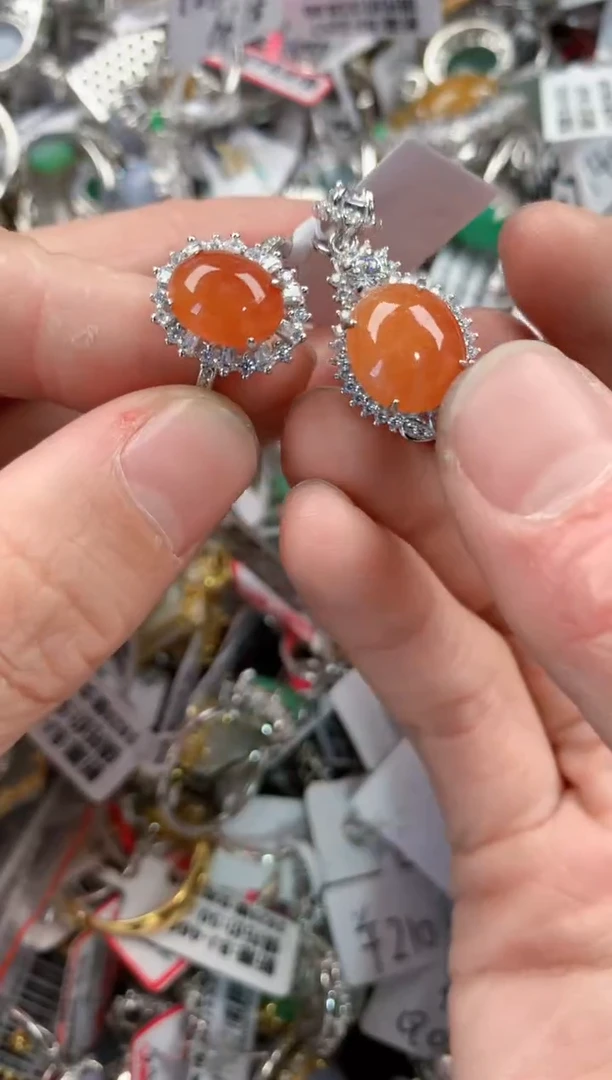 银S925镶嵌戒指翡翠888         7