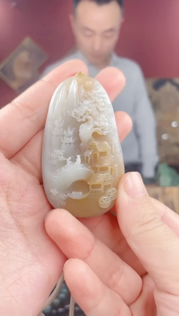 【闪购商品】和田玉颈饰未镶嵌糖白山水