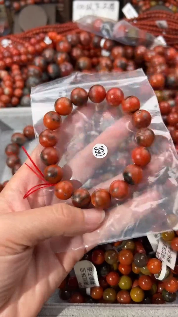 南红玛瑙手串未镶嵌12+
