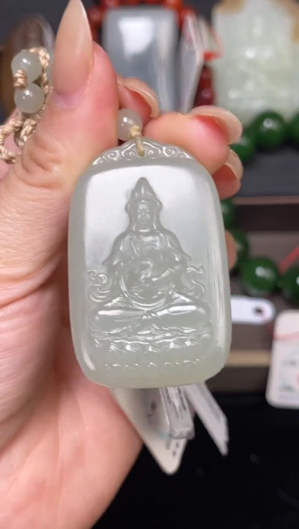 吊坠(不含链)未镶嵌和田玉且末青白 观音9003747