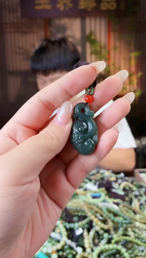 未镶嵌和田玉挂件多样性发货拍一发一