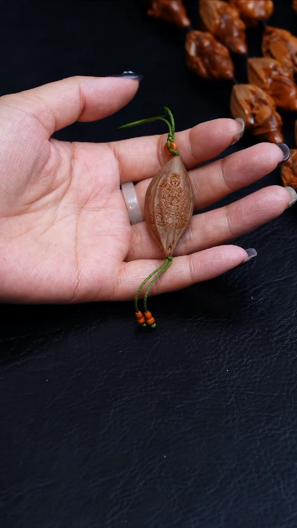 橄榄核吊坠21原皮单籽随机发