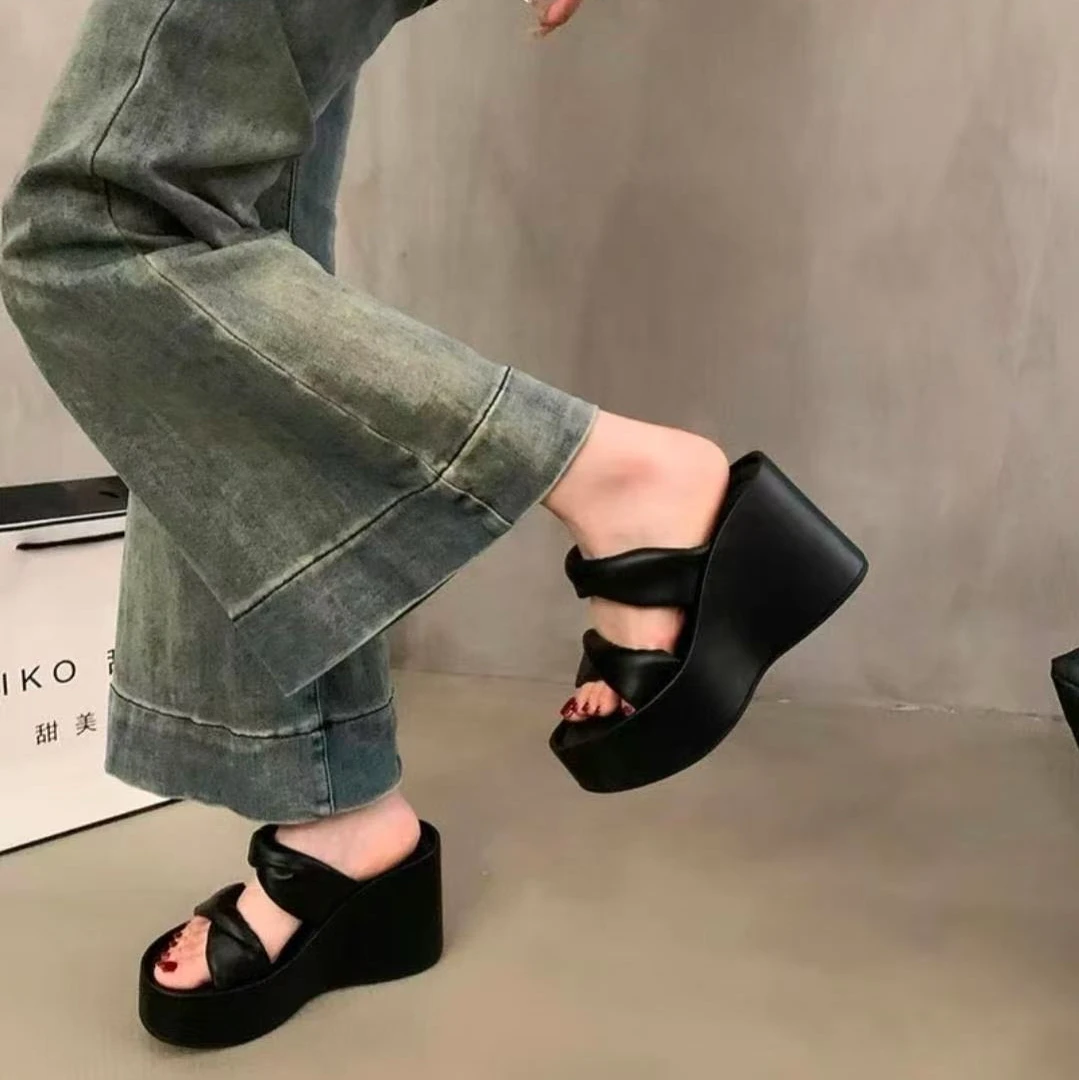 （直播专用）时尚孤品女鞋——默认微瑕哦宝宝们