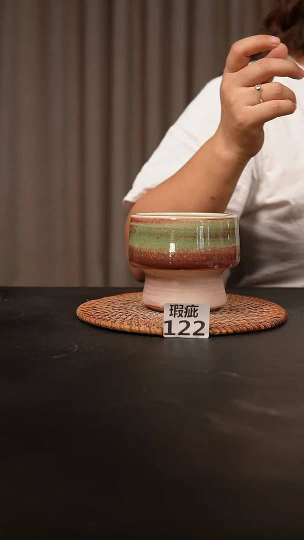 瓷片122瑕疵款，口约  8高约8