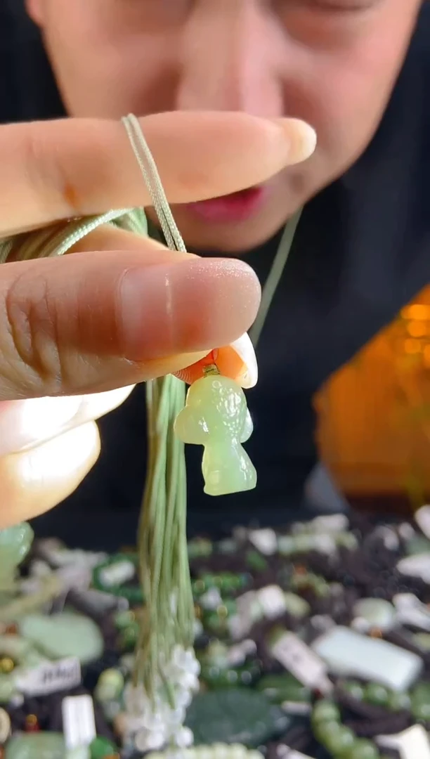和田玉未镶嵌颈饰多样性发货，拍一发一