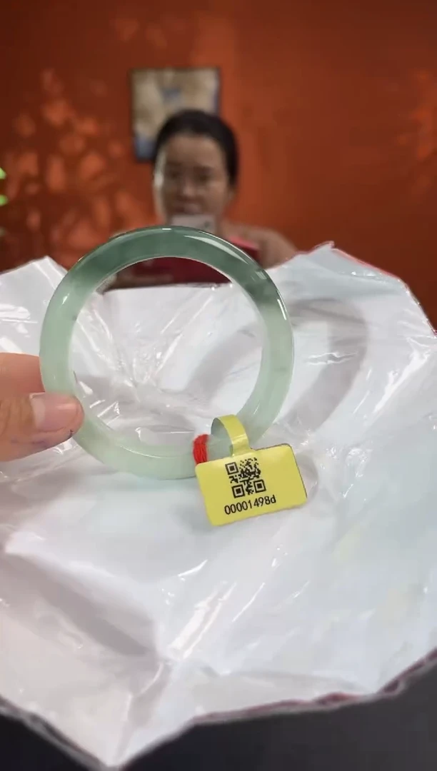 未镶嵌手镯翡翠翡翠手镯